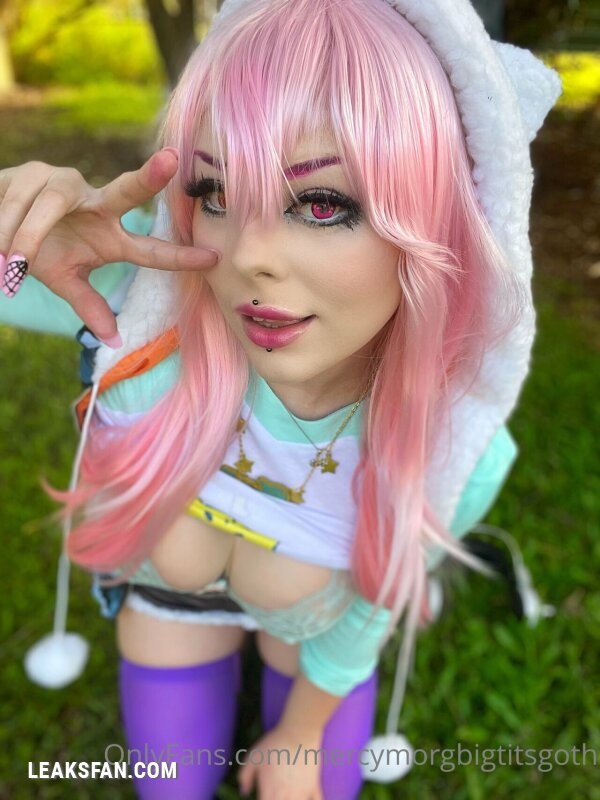 mercymorgbigtitsgoth super sonico - 9