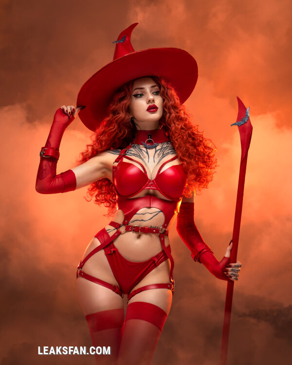 Alin Ma - Red Witch - 1