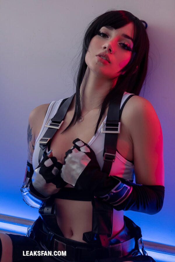 fays._ - Tifa Lockhart - 2