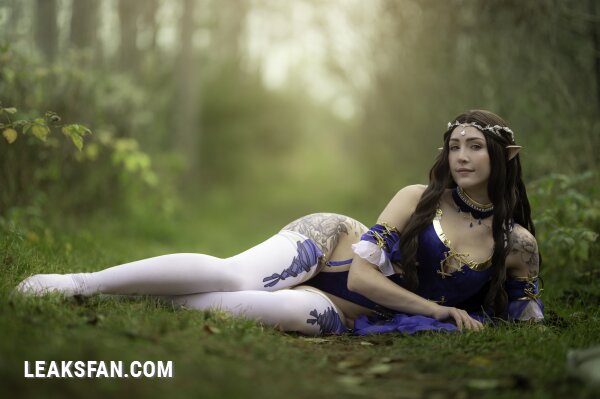 Luxlo Cosplay - Arwen Lewd - 16