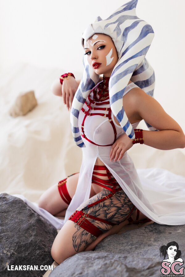 Sonya - Sands of Tatooine - 1