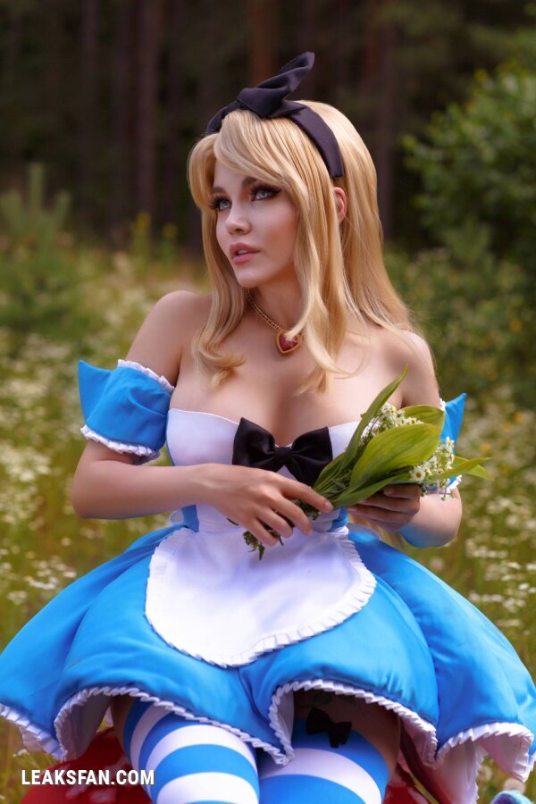 Kalinka Fox - Alice (Alice in Wonderland) - 0