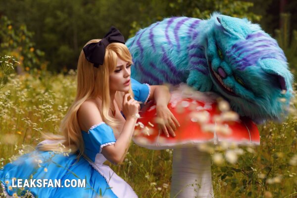 Kalinka Fox - Alice (Alice in Wonderland) - 34