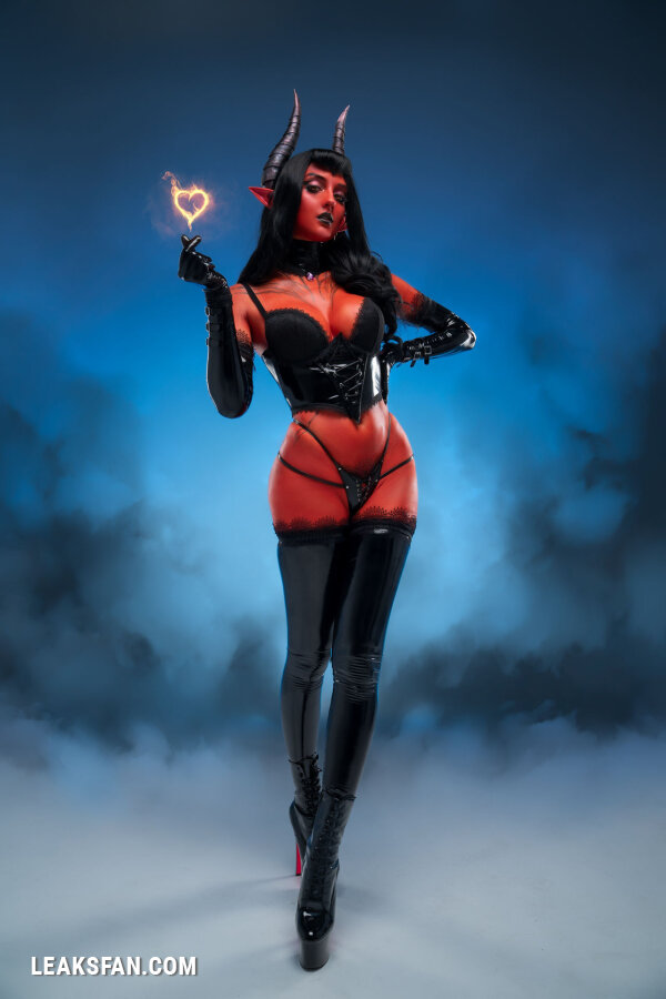 Alin Ma / Xenon_ne - Devil Lady - 1