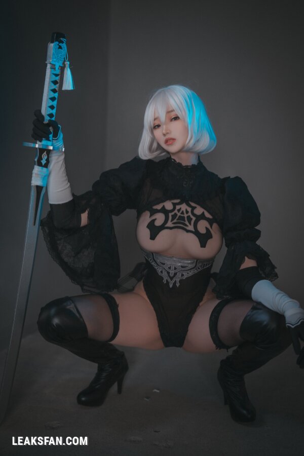 DJAWA Photo - Bambi (밤비) - La Rose NoirE 2B - 2