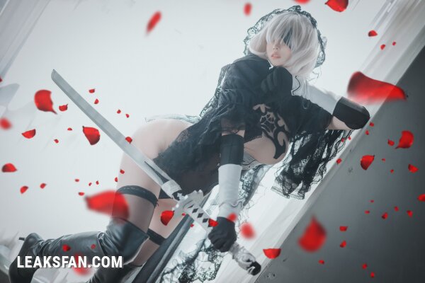 DJAWA Photo - Bambi (밤비) - La Rose NoirE 2B-2 - 1