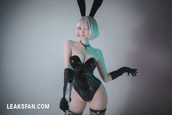 DJAWA Photo - Bambi (밤비) - La Rose NoirE 2B-2 - 30