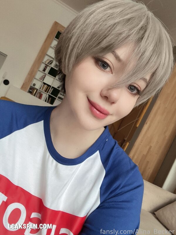 Alina Becker - Uzaki-chan - 13