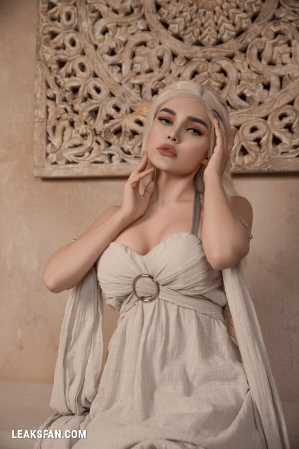 Kalinka Fox - Daenerys (Game Of Thrones) - 6