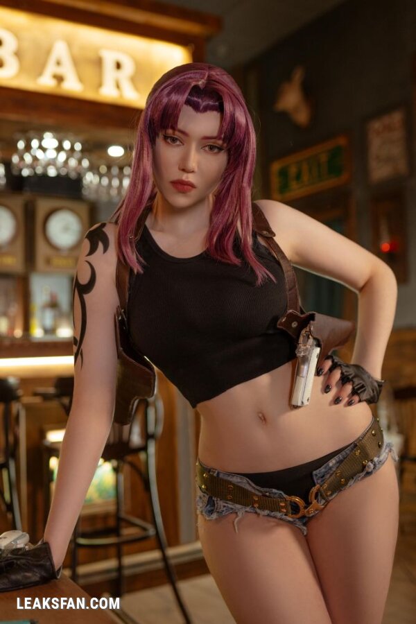 Alina Becker - Revy (Black Lagoon) - 34