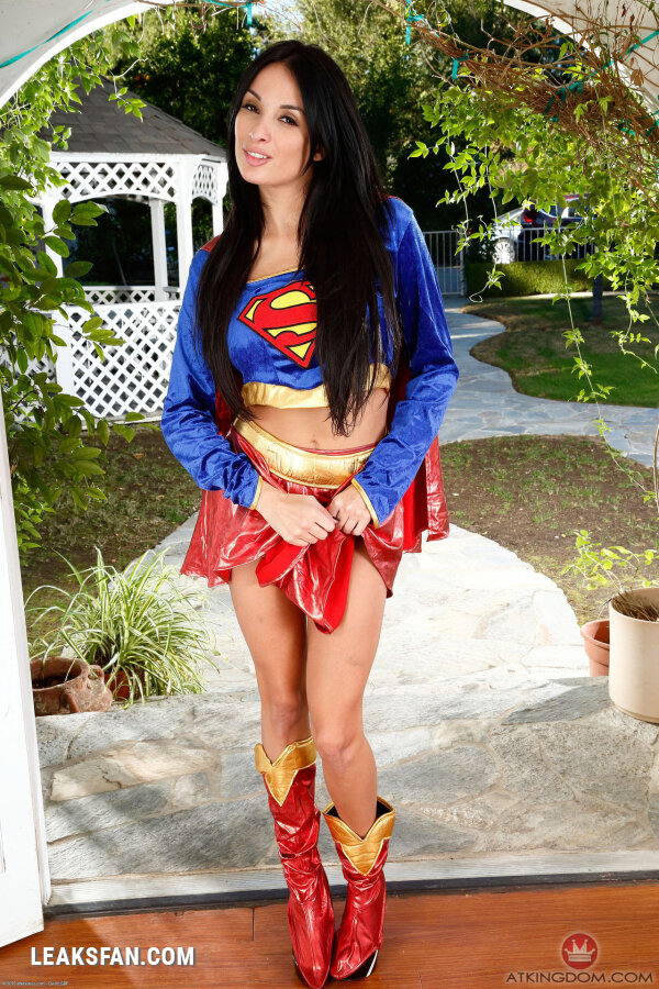 Anissa Kate is Supergirl - 120