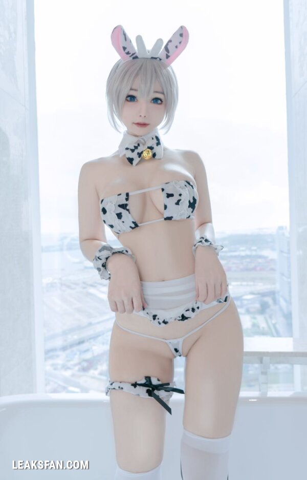 Kitkat - Uzaki Cow (Uzaki-chan) - 1