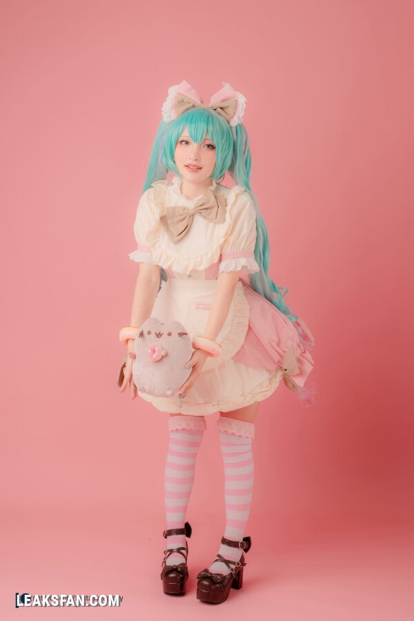 Fantasy Factory Pack Hatsune Miku - 2