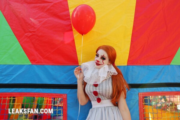 Holly Wolf - Pennywise - 7