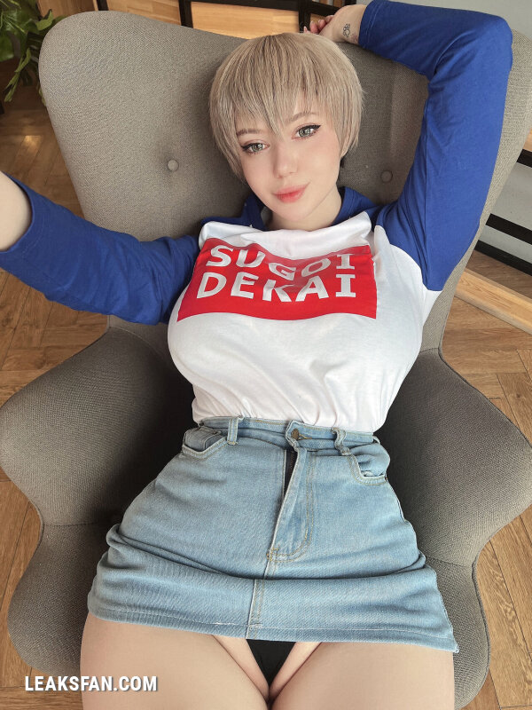 Alina Becker - Uzaki-chan - 43