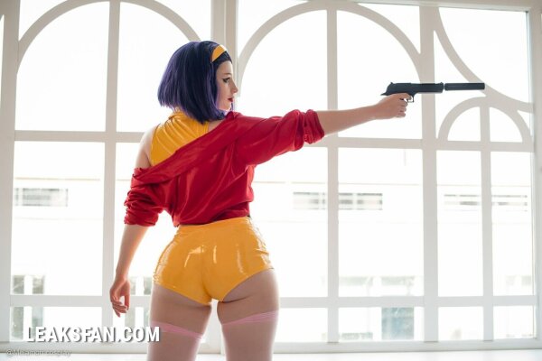 Lady Melamori - Faye Valentine - 12