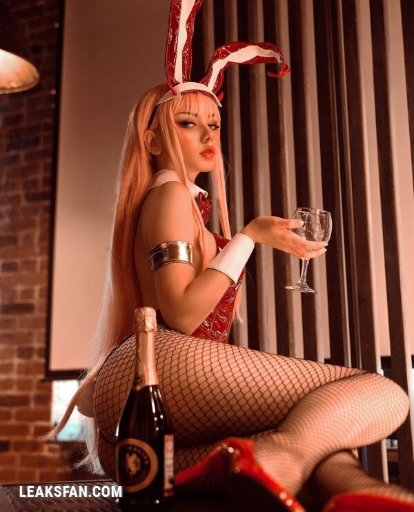 Anna Aifert - Bunny Zero Two - 10