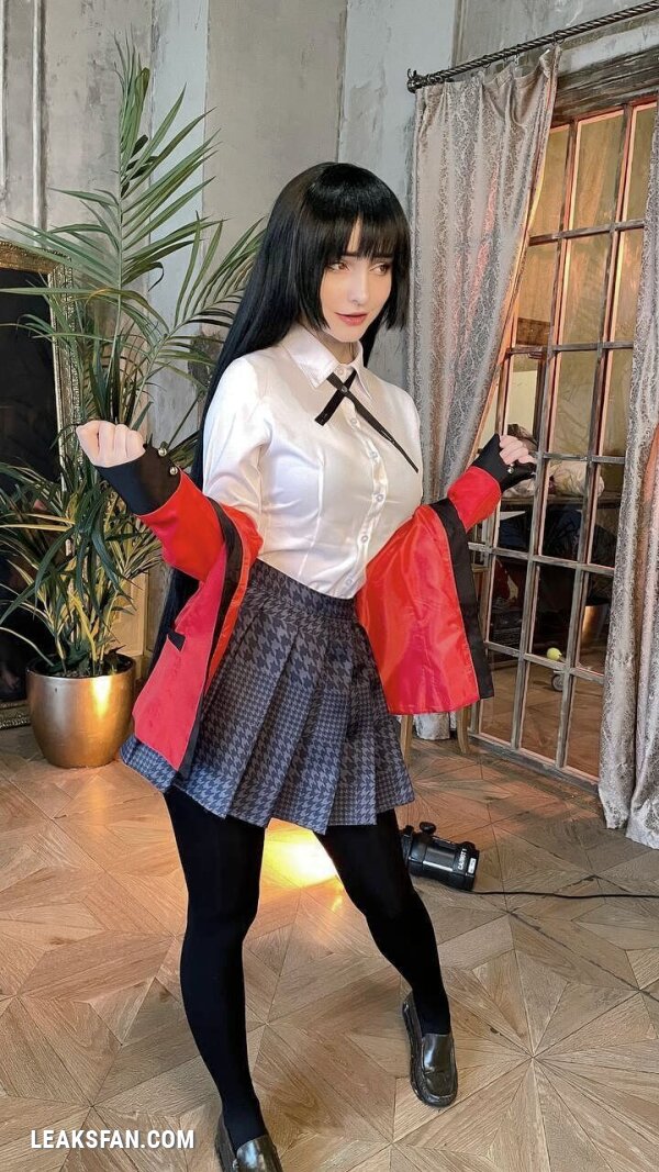 Hologana - Yumeko - 1