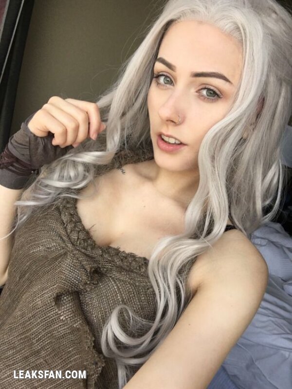 RolyatIsTaylor - Daenerys Targaryen - 1