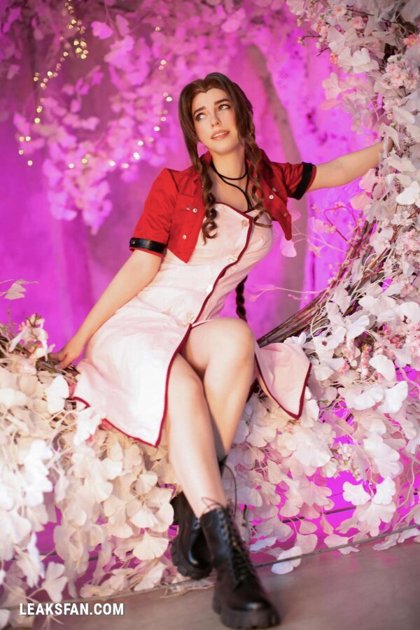 Flora Daria - Aerith - 2