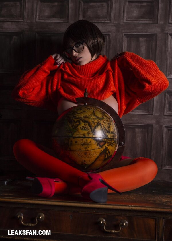 Tabitha Lyons - Velma Dinkley - 14