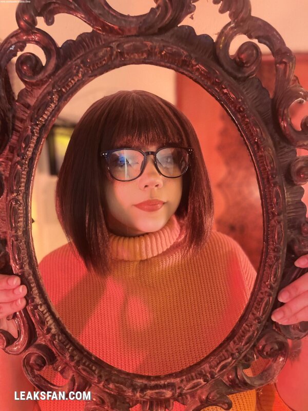 Velma Scooby Doo - 1