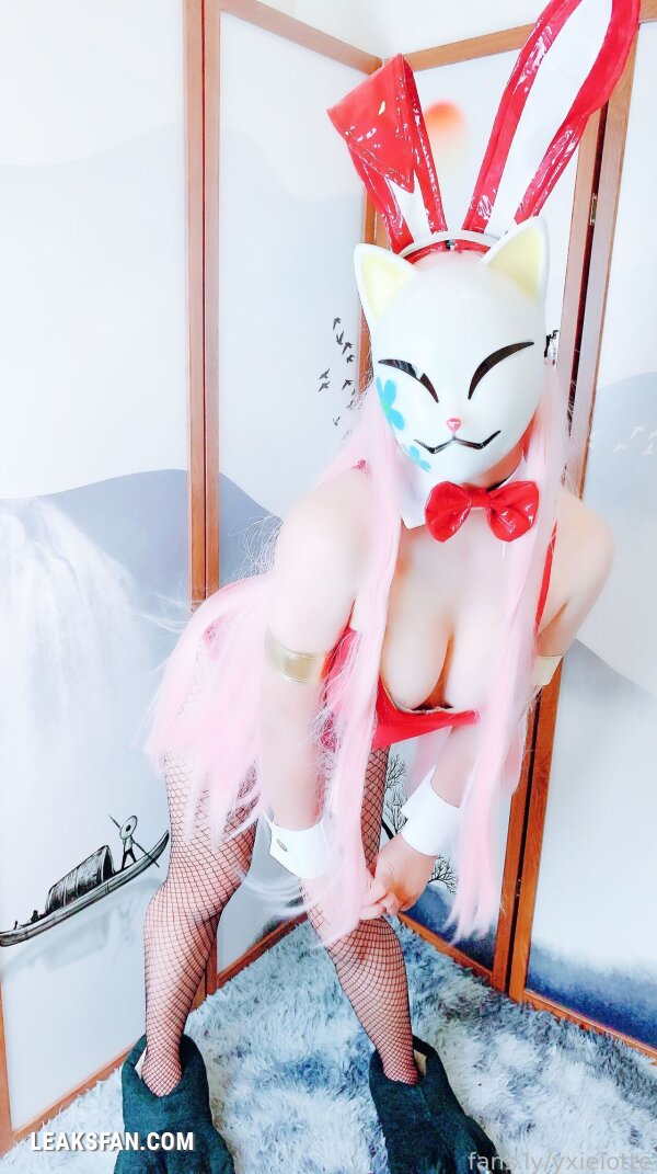 Yaxie Lotte (Fansly) [Bunny Suit] - 25