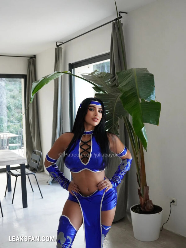 Julia Bayonetta - Kitana - 1