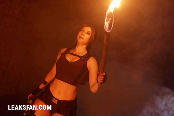 Enji Night - Lara Croft - 17