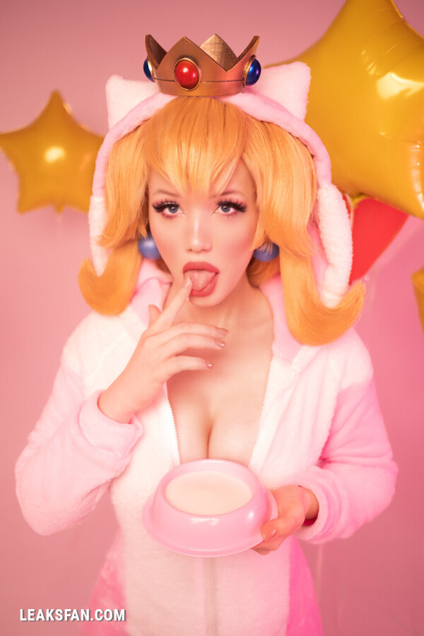 Lada Lyumos - Princess Peach - 3