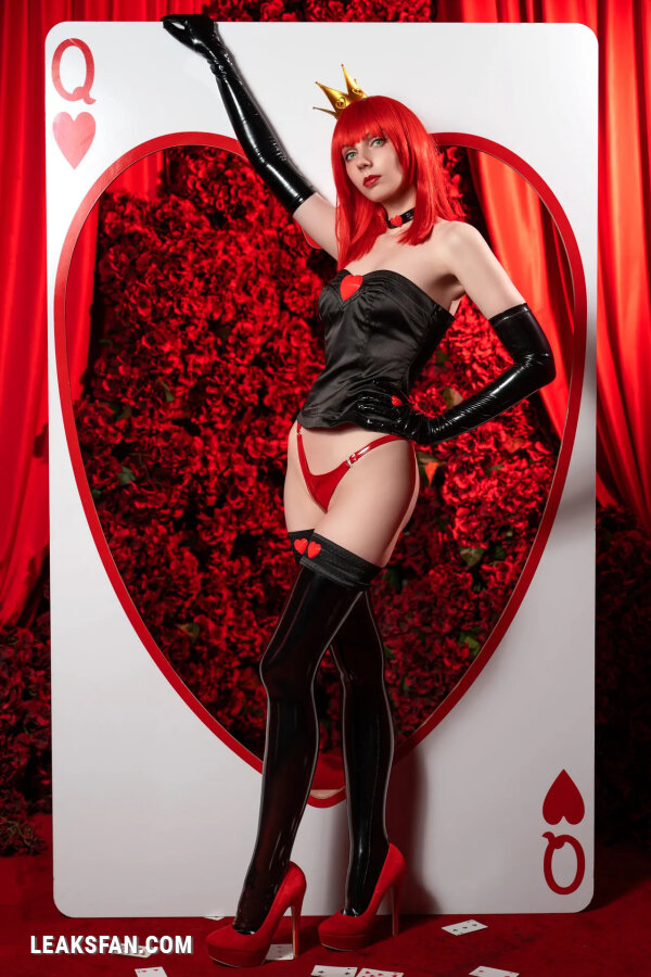 Victoria Lirell - The Queen of Hearts - 0