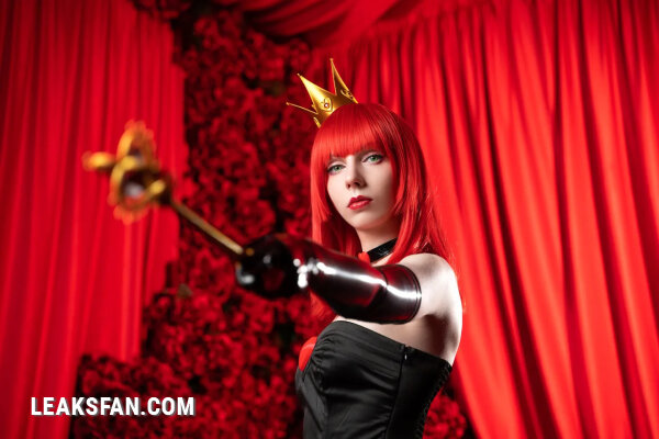 Victoria Lirell - The Queen of Hearts - 2