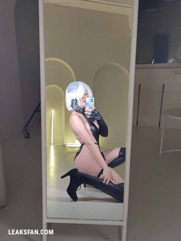 Anastasia Komori - Shinobi 2B - 1