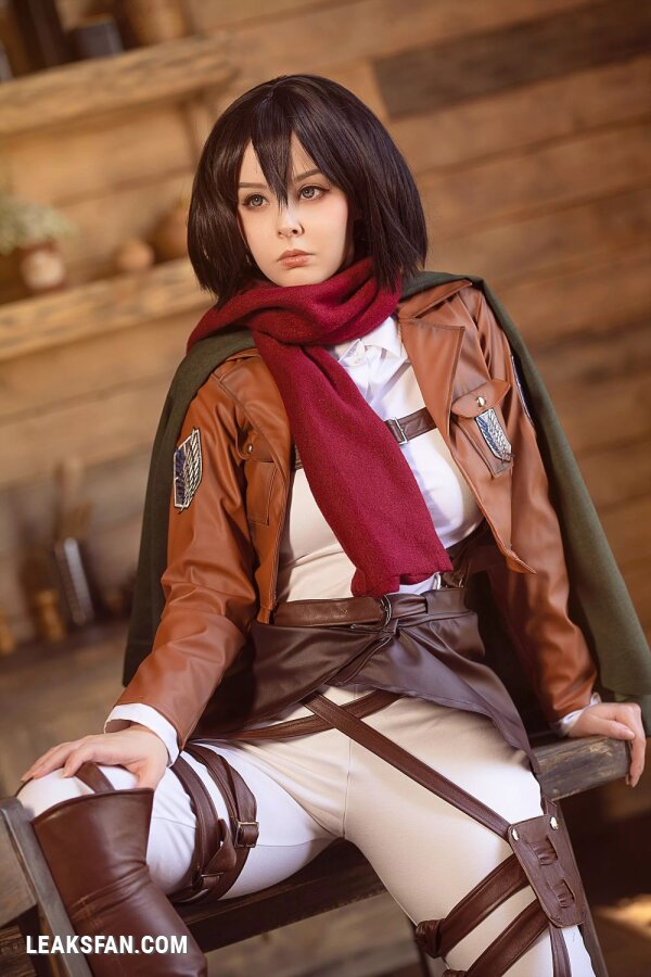 Helly Valentine - Mikasa Ackerman (Shingeki No Kyojin) - 1