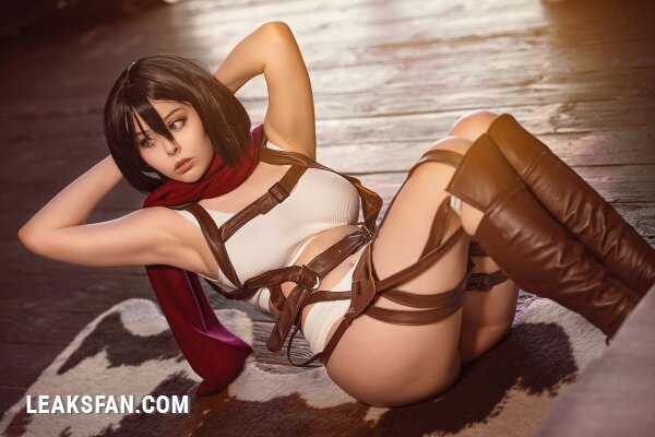 Helly Valentine - Mikasa Ackerman (Shingeki No Kyojin) - 1