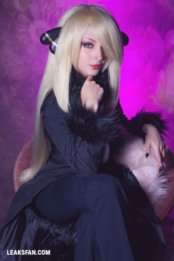 Shiro Kitsune - Cynthia (Pokemon) - 0