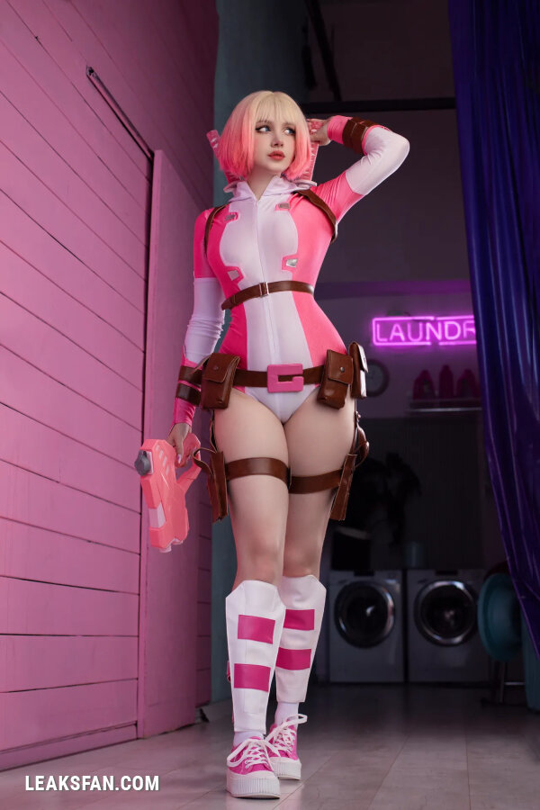 Ulichan - Gwenpool - 12