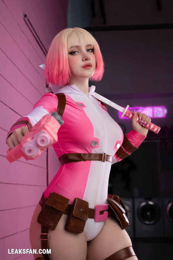 Ulichan - Gwenpool - 23