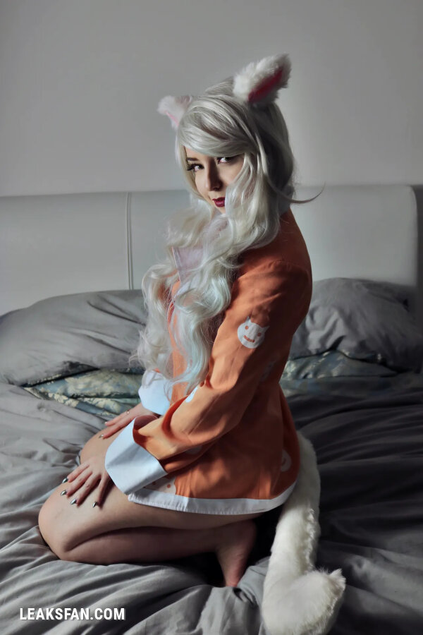 Tsubasa Hanekawa (Serinide) - 1