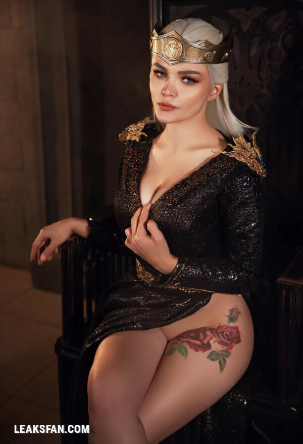 Kalinka Fox - Rhaenyra Targaryen - 8