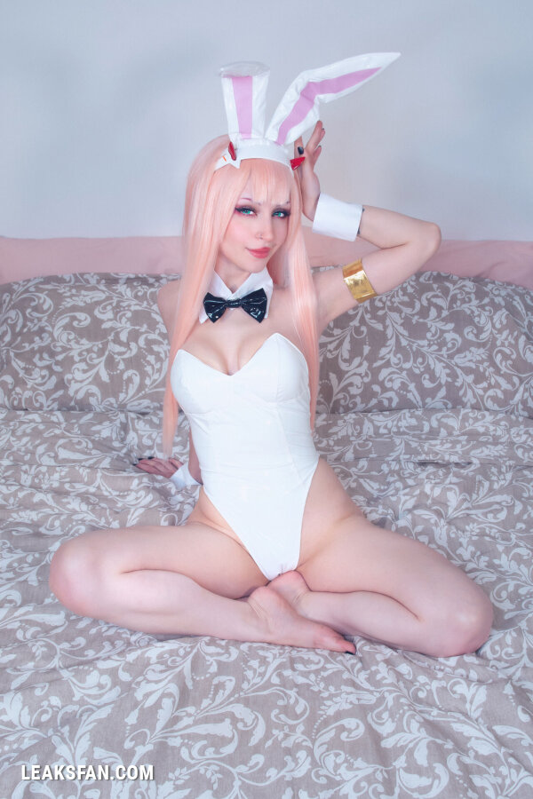 Shirokitsune - Bunny Zero Two - 1