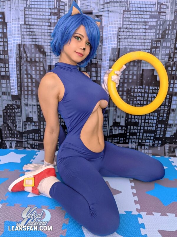 Velvet Valerina - Sonic Cosplay - 0