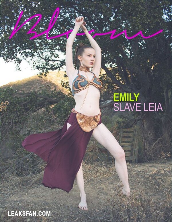 Emily Bloom is Slave Leia - 0