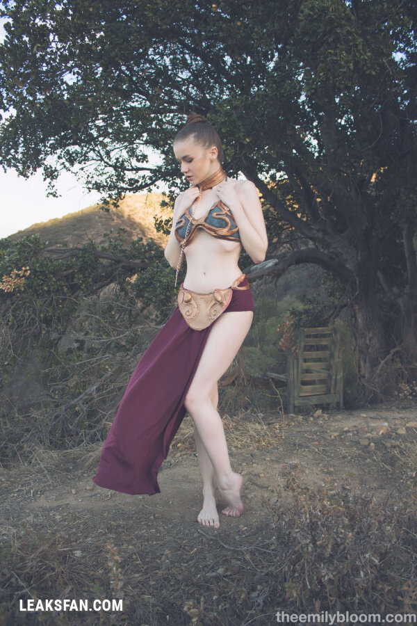 Emily Bloom is Slave Leia - 48