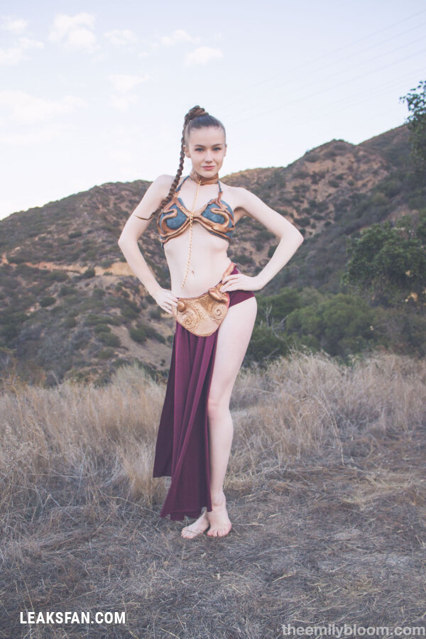 Emily Bloom is Slave Leia - 1