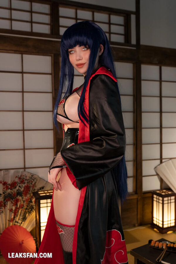 Alina Becker - Hinata Akatsuki - 1