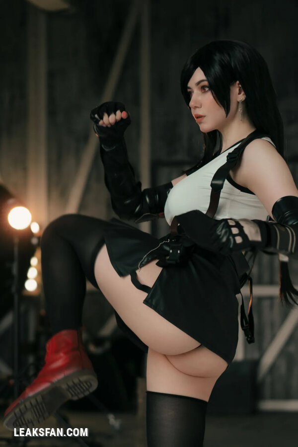 Alina Becker - Another Tifa set - 1