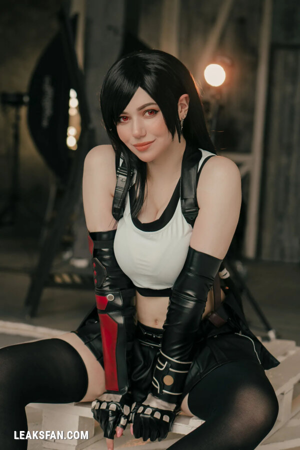 Alina Becker - Another Tifa set - 0