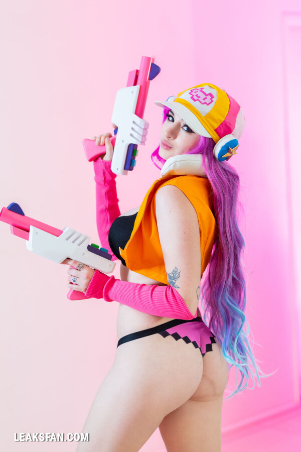 Kayla Erin - Arcade Miss Fortune - 0