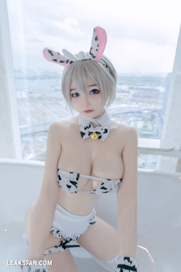 Kitkat - Uzaki Cow (Uzaki-chan) nude. Onlyfans, Patreon, Fansly leaked 20 nude photos and videos